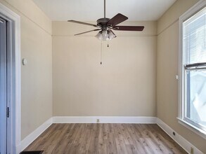 896 Emory St, Unit 1 in San Jose, CA - Foto de edificio - Building Photo
