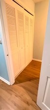 1002 Woodbridge Commons Way, Unit 1002 Woodbridge Commons in Iselin, NJ - Building Photo - Building Photo