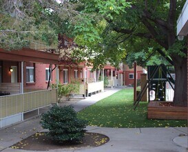 Pinon Terrace in Albuquerque, NM - Foto de edificio - Building Photo