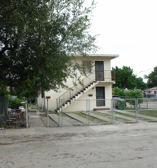 101 NW 61st St in Miami, FL - Building Photo - Building Photo