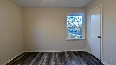 2826 Encino Dr in Dallas, TX - Building Photo - Building Photo