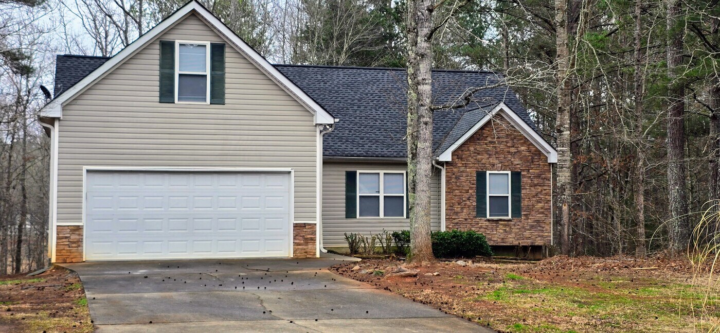 85 Cashew Ct in Covington, GA - Building Photo