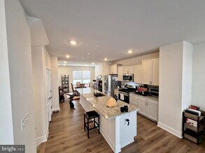 1309 Arvon Trl in Frederick, MD - Building Photo - Building Photo