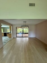 156 Live Oak Ct in New Smyrna Beach, FL - Building Photo - Building Photo