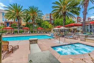 16 Compass in Aliso Viejo, CA - Building Photo