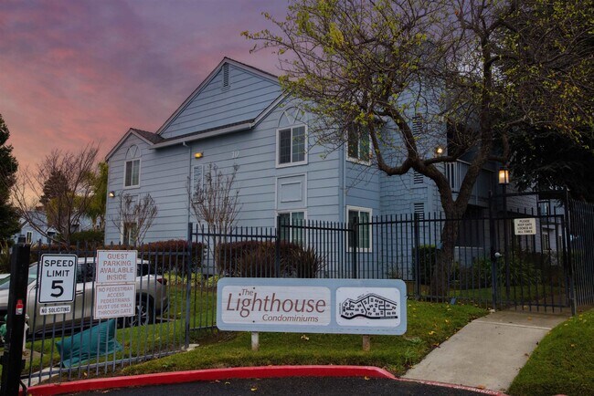 165 Lighthouse Dr in Vallejo, CA - Building Photo - Building Photo