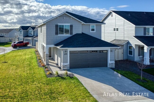 property at 2711 W Balboa Dr