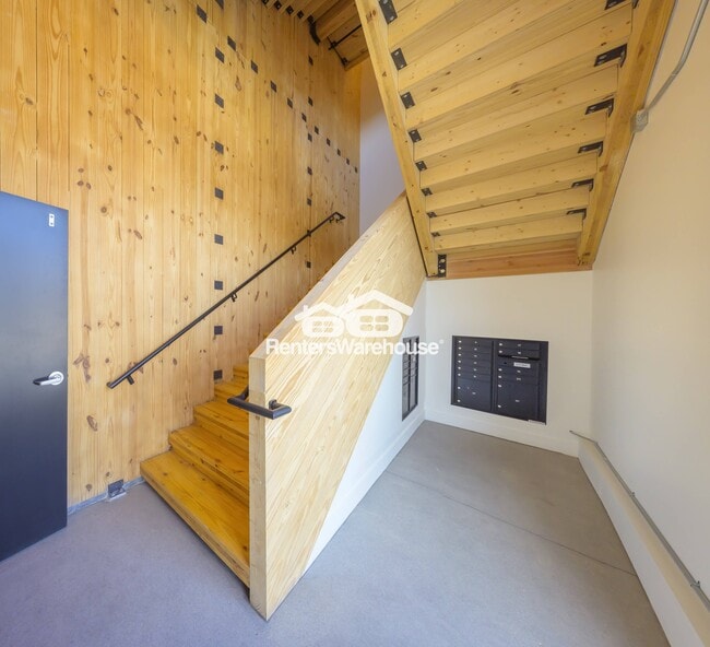 2701 Ingersoll Ave in Des Moines, IA - Building Photo - Building Photo