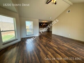 18200 Viento Dr in Edmond, OK - Building Photo - Building Photo