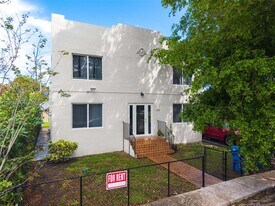 1853 SW 17th St in Miami, FL - Building Photo