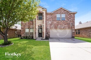 1636 Grassy View Dr in Fort Worth, TX - Building Photo