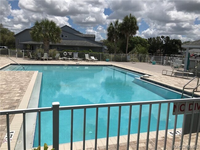 11055 W Harbor Watch Loop in Crystal River, FL - Building Photo - Building Photo
