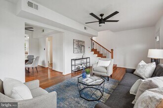 401 S Barton St in Arlington, VA - Foto de edificio - Building Photo