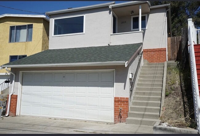 property at 2515 Oliver Ave