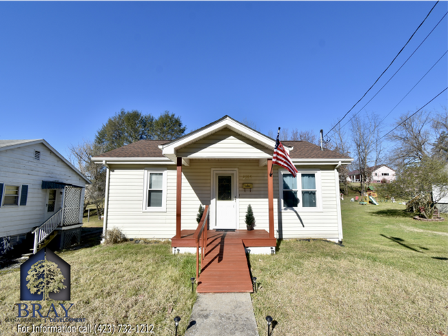 2307 Windsor Ave in Bristol, TN - Building Photo - Building Photo