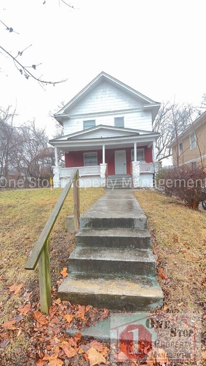 3018 Park Ave in Kansas City, MO - Building Photo