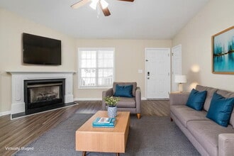 68 Bent Creek Ct in Clayton, NC - Foto de edificio - Building Photo