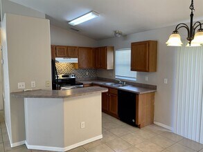 683 Sagamore Dr in Deltona, FL - Building Photo - Building Photo