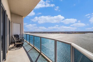 4821 E NASA Pkwy in Seabrook, TX - Building Photo