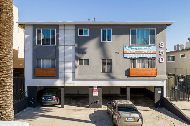 350 S Manhattan- fully renovated unit in Koreatown in Los Angeles, CA - Building Photo - Building Photo