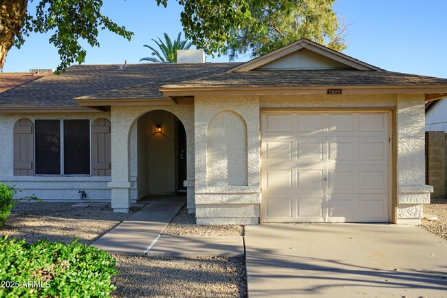 5528 W Venus Way in Chandler, AZ - Building Photo - Building Photo