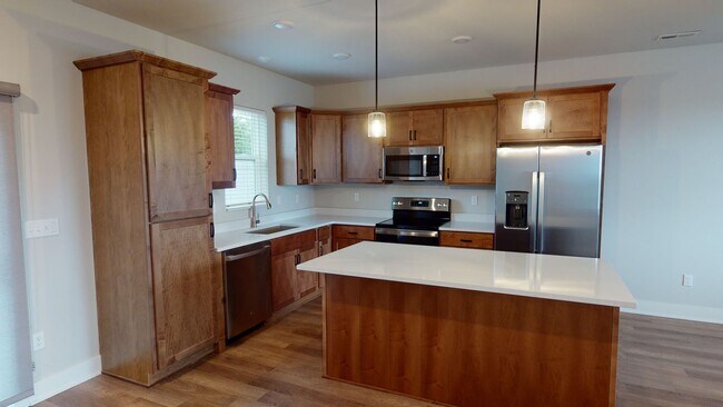 113 Cedar Dr in Gilbert, IA - Building Photo - Building Photo