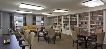 Woodside Village 55+ Apartments in Fort Washington, MD - Foto de edificio - Building Photo