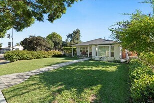 2510 Paloma St in Pasadena, CA - Building Photo