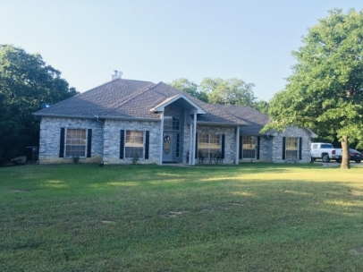 2752 Waters Edge in Quinlan, TX - Foto de edificio