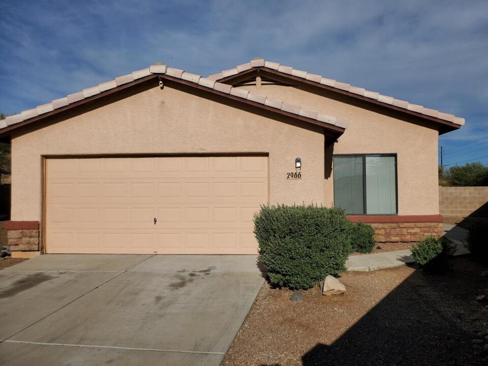 2966 N Mechica Ct in Tucson, AZ - Building Photo