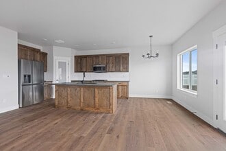 645 Idaho Ave in Sugar City, ID - Building Photo - Building Photo