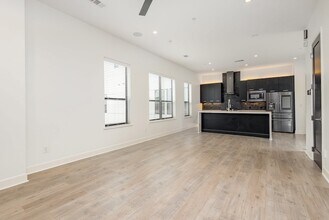 2000 Park Ave in Dallas, TX - Building Photo - Building Photo