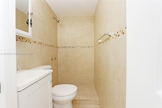 2385 SW 15th St in Miami, FL - Building Photo - Building Photo