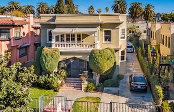 1006 N Heliotrope Dr in Los Angeles, CA - Building Photo - Building Photo