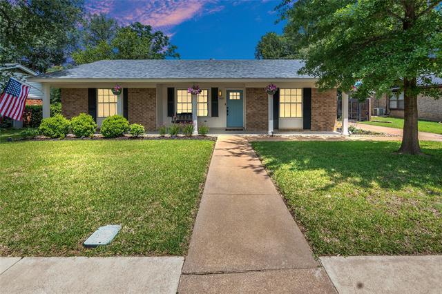 property at 1937 Lexington Pl