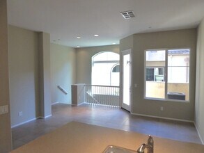 472 Almond Rd in San Marcos, CA - Building Photo - Building Photo