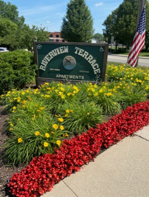 Riverview Terrace Apartments in Adrian, MI - Building Photo