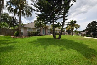 10649 Versailles Blvd in Clermont, FL - Building Photo - Building Photo