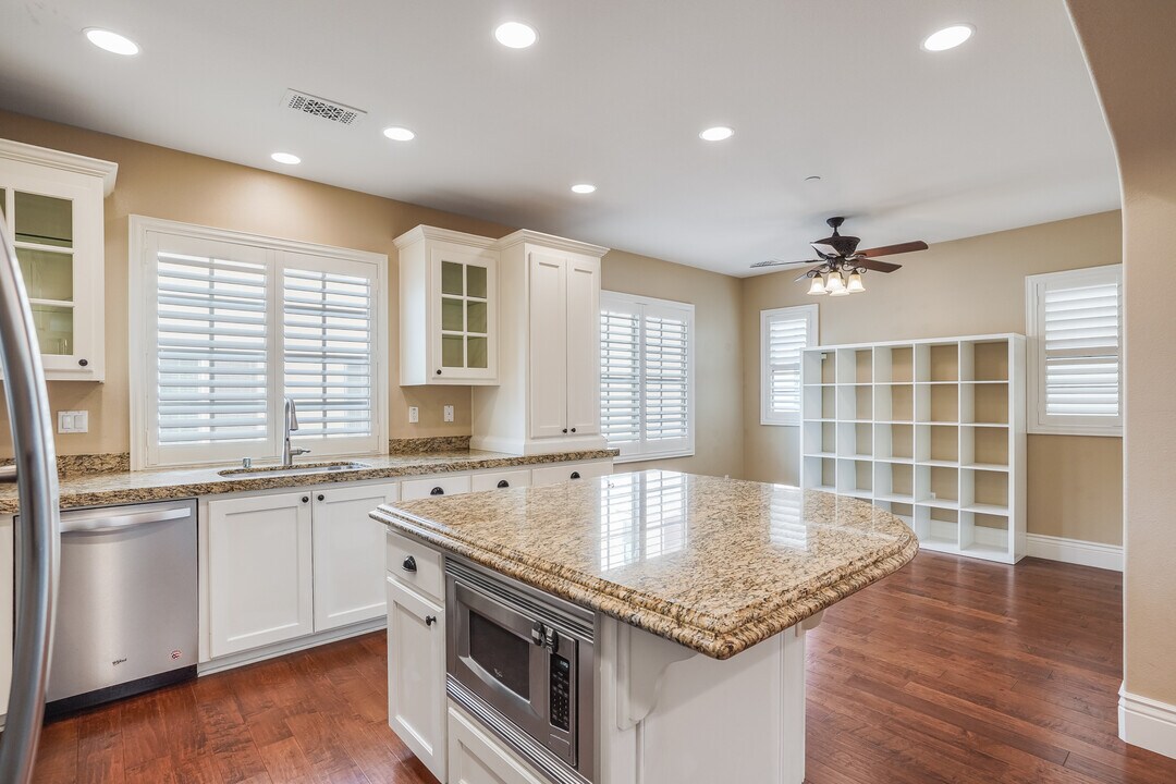 2526 Monet Terrace in Fremont, CA - Building Photo