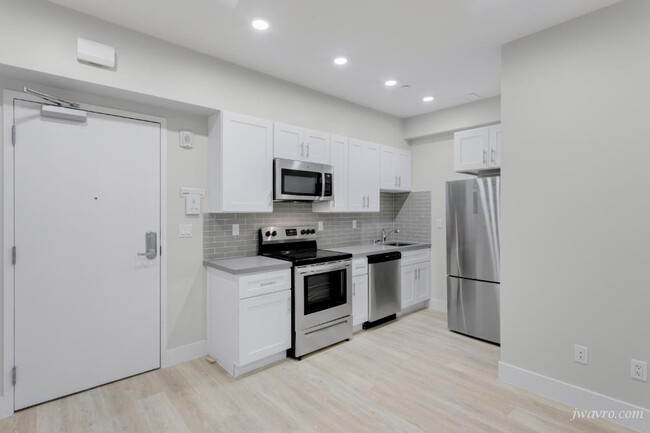 property at 1630 California St