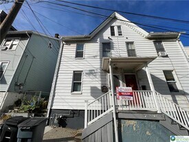 735 2nd Ave in Bethlehem, PA - Building Photo