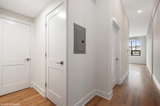 4405 N Artesian Ave in Chicago, IL - Building Photo - Building Photo