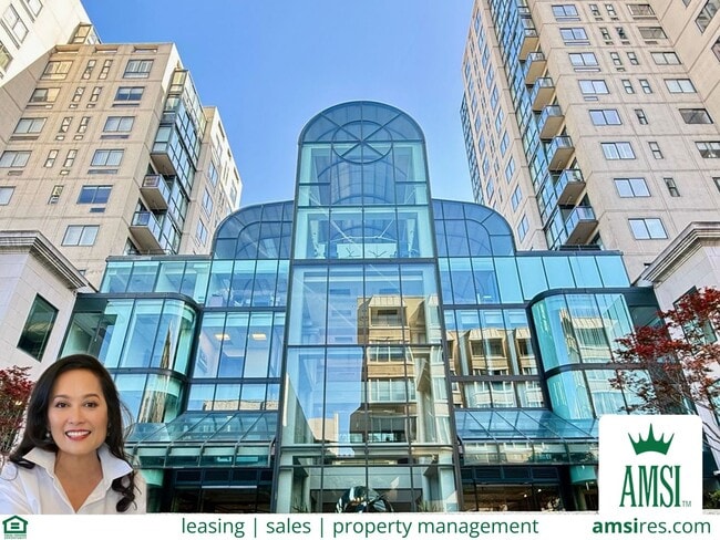 property at 1 Daniel Burnham Ct