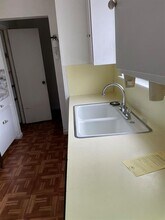 2304 Mission Hill Dr in Austin, TX - Building Photo - Building Photo