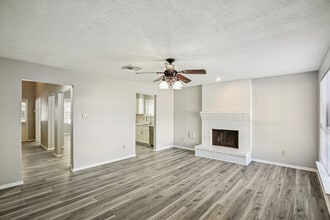 3715 Wells Mark Dr in Humble, TX - Building Photo - Building Photo