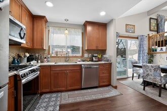 595 Mercury Cir in Shoreview, MN - Building Photo - Building Photo