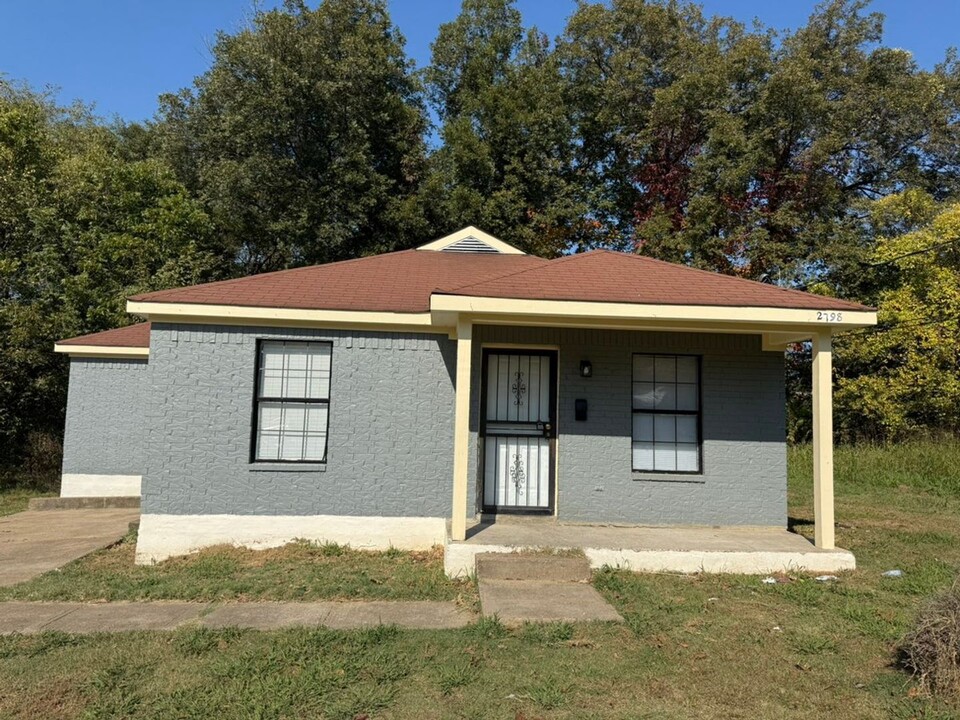 2798 Yale Ave in Memphis, TN - Building Photo