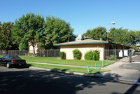 Pleasant View Apartments in Fresno, CA - Foto de edificio - Building Photo