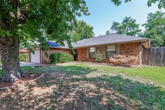 1315 W Aries Rd in Edmond, OK - Building Photo - Building Photo