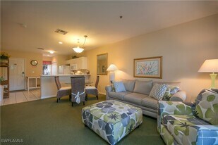 7870 Mahogany Run Ln in Naples, FL - Building Photo